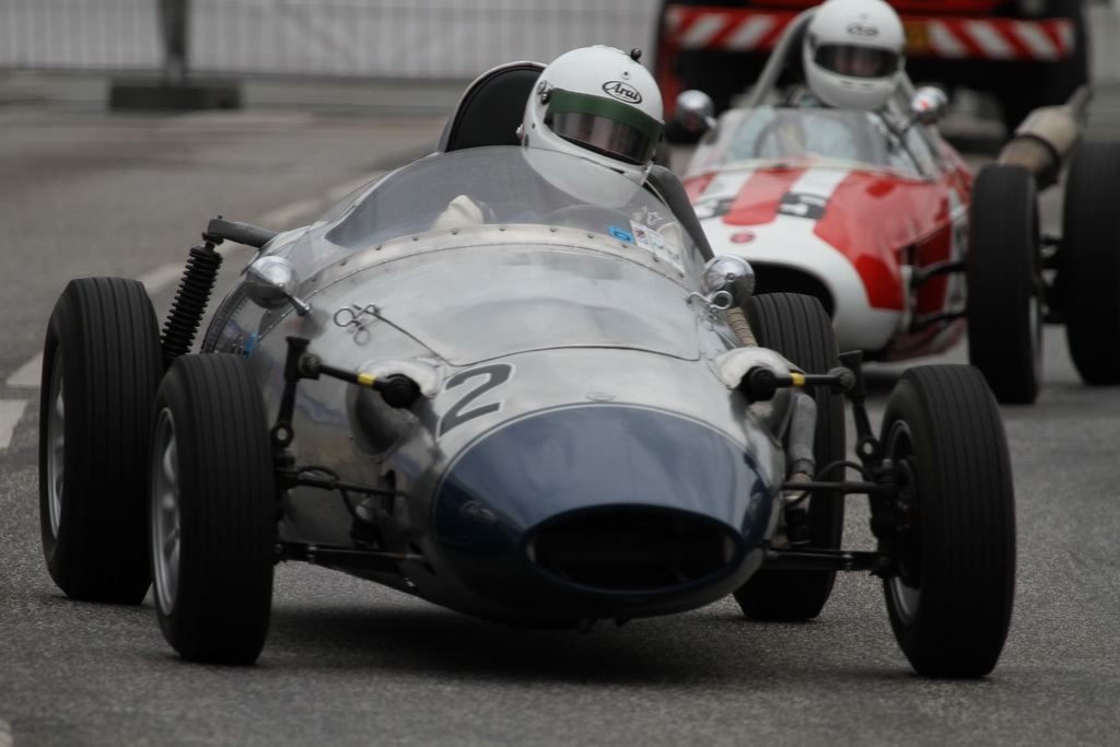 To smukke formelracere fra dengang, som begge kunne køre stærkt.
(Foto: Motorsporten.dk)